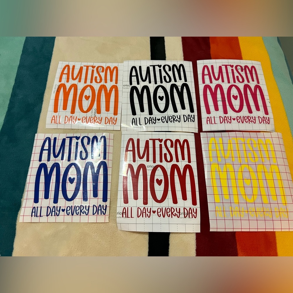 💛 Yellow Autism Mom Vinyl Decal